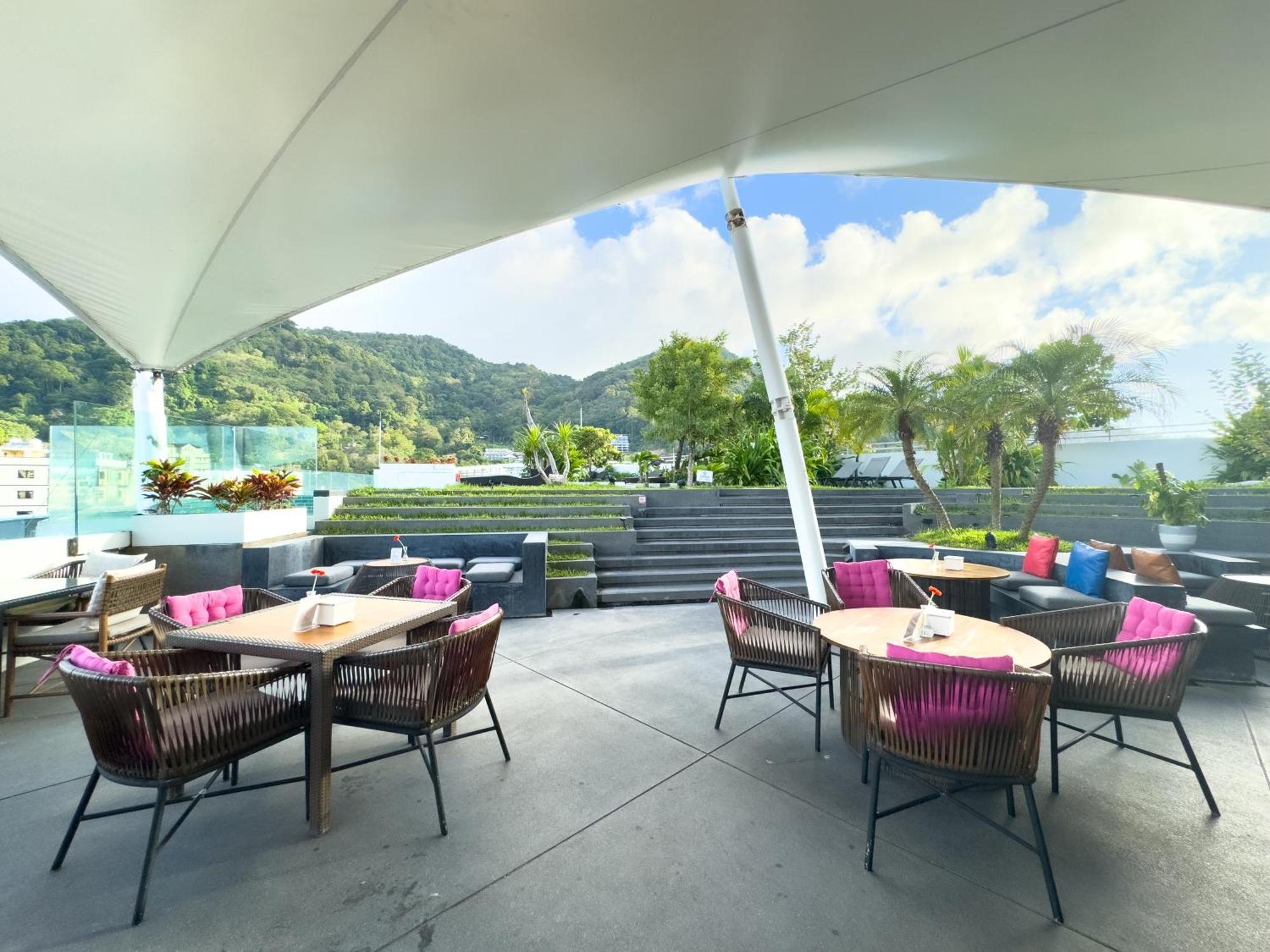 Journeyhub Phuket Patong Exterior foto