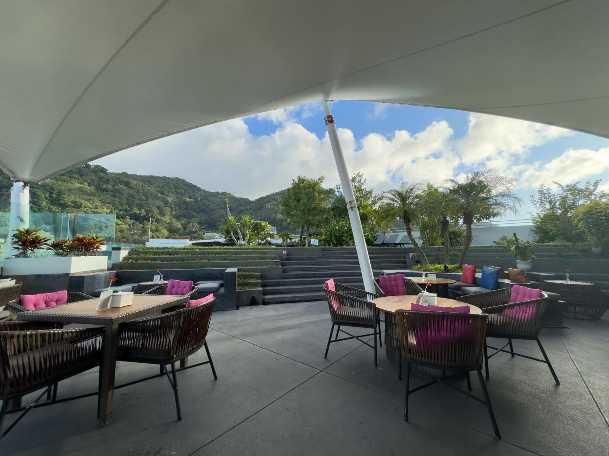 Journeyhub Phuket Patong Exterior foto