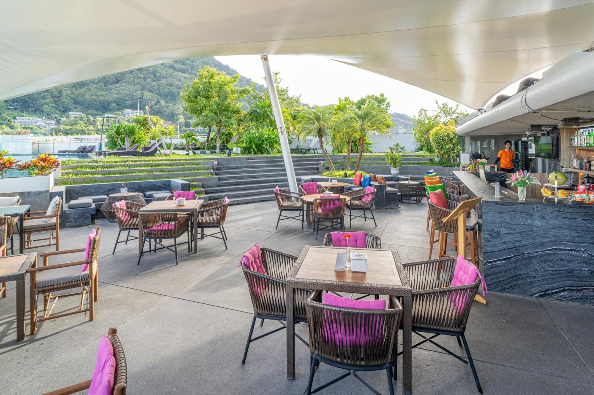 Journeyhub Phuket Patong Exterior foto